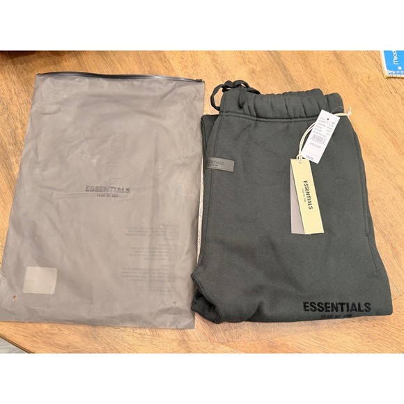 Fear of God Essentials Other - Fear of God Essentials Sweatpants Stretch Limo Black Logo Joggers L 130BT212170F